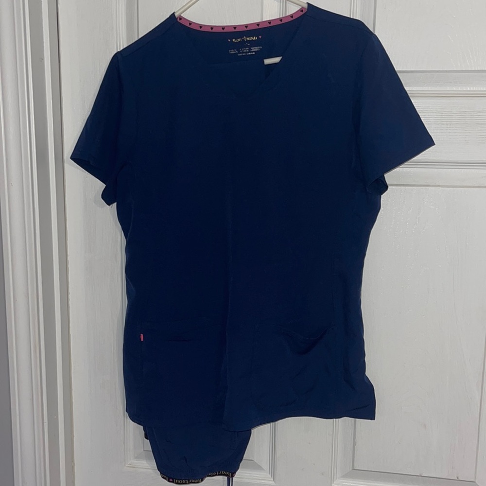 Navy heartsoul scrubs large / large tall